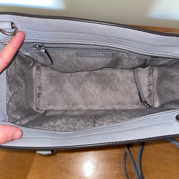 Michael Kors Medium Handbag - Picture 5 of 6